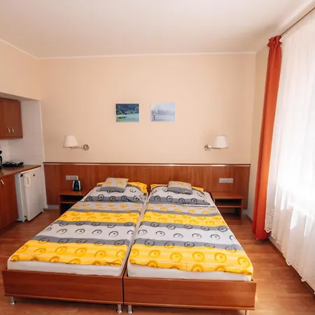 Penzion Fan Karlowe Wary Zewnętrze zdjęcie